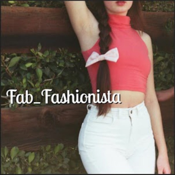 Crop top - Picture 2 of 2